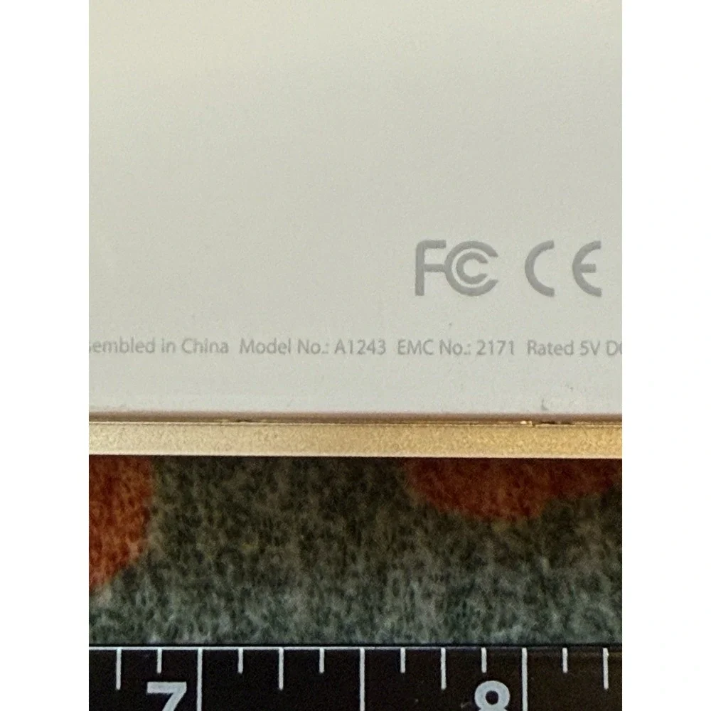 Apple Wired Keyboard Model A1243 Silver‎ For Parts/ Repair
